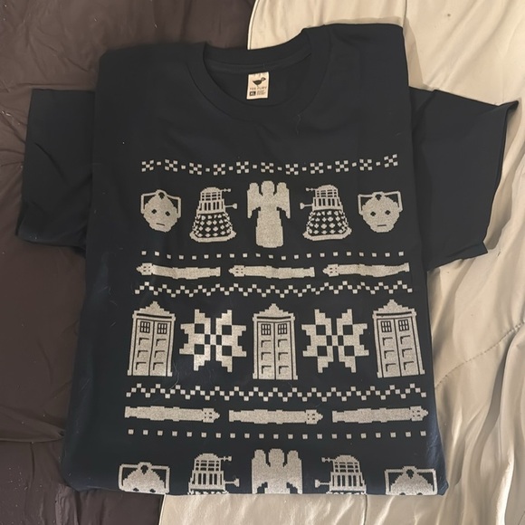 NEW! Dr. Who Christmas Sweater T-shirt - Picture 4 of 5